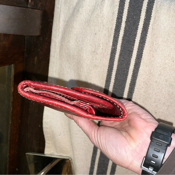 Bed Stu Leather Canton Wallet Clutch Cherry Lacquer DD MSRP $169 - Picture 4 of 13